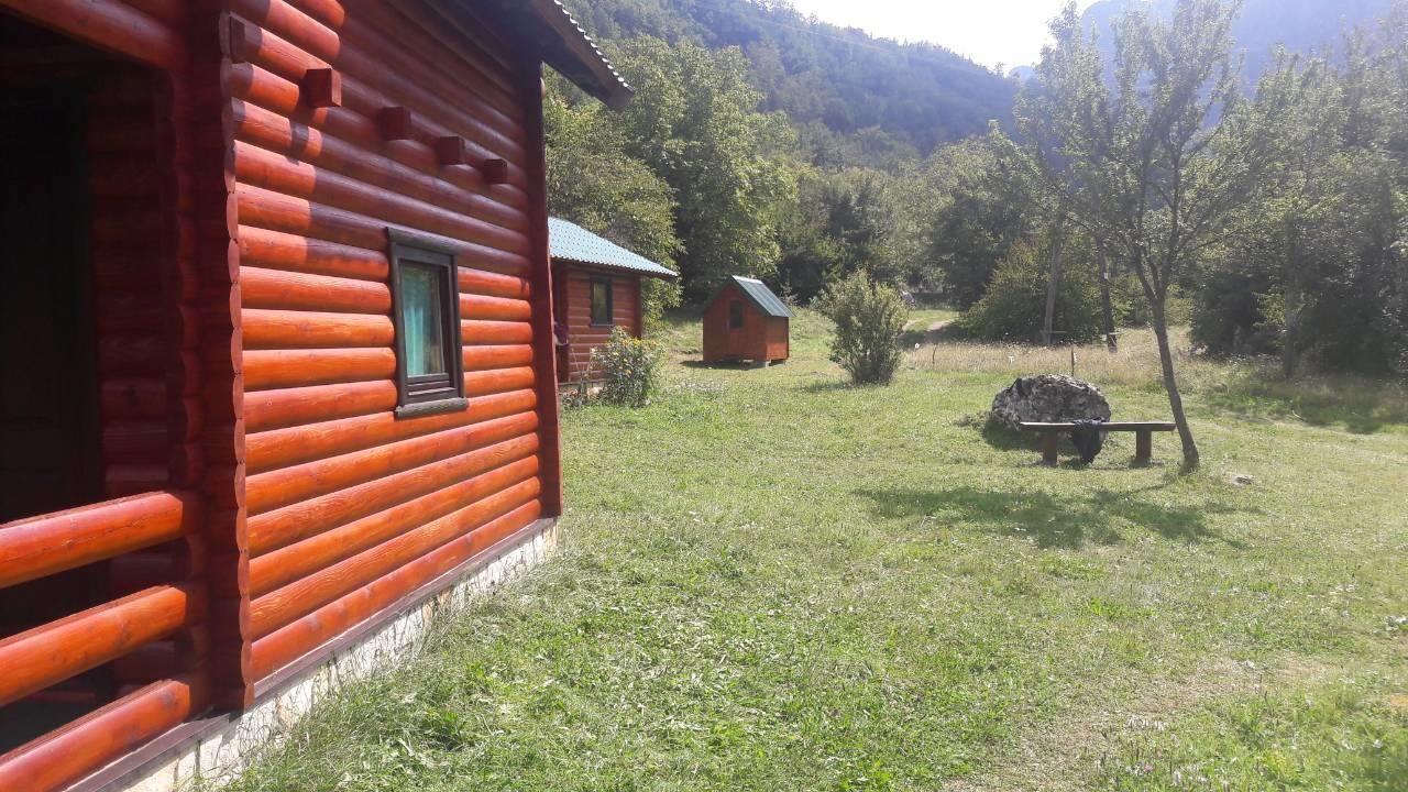 Комплексы для отдыха с коттеджами/бунгало EtnoPetra Мойковац