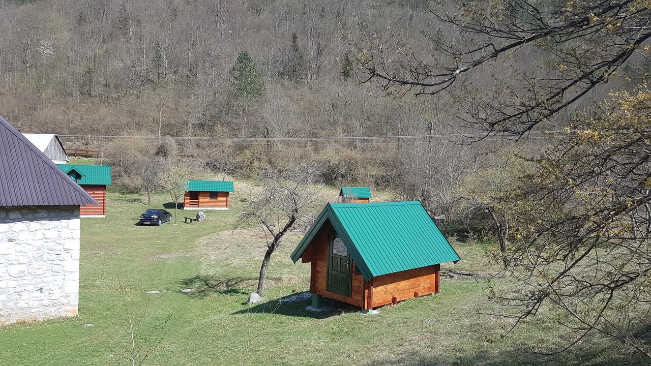 Комплексы для отдыха с коттеджами/бунгало EtnoPetra Мойковац