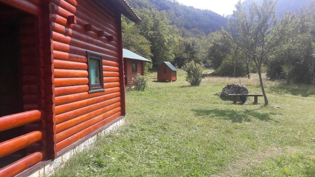 Комплексы для отдыха с коттеджами/бунгало EtnoPetra Мойковац