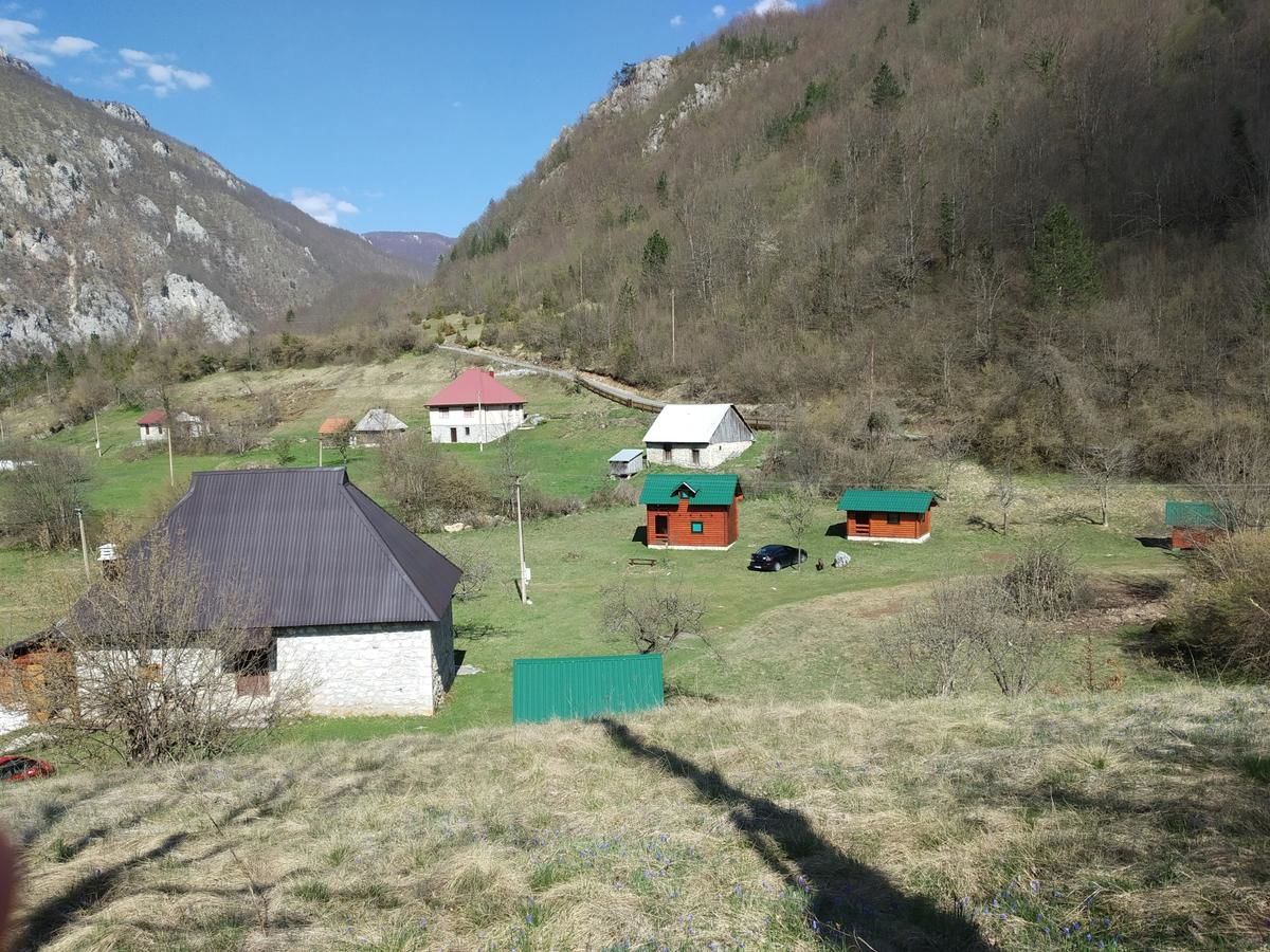 Комплексы для отдыха с коттеджами/бунгало EtnoPetra Мойковац-11