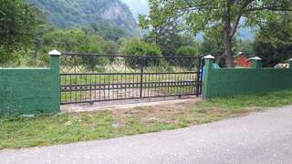 Комплексы для отдыха с коттеджами/бунгало EtnoPetra Мойковац Стандартное бунгало-2